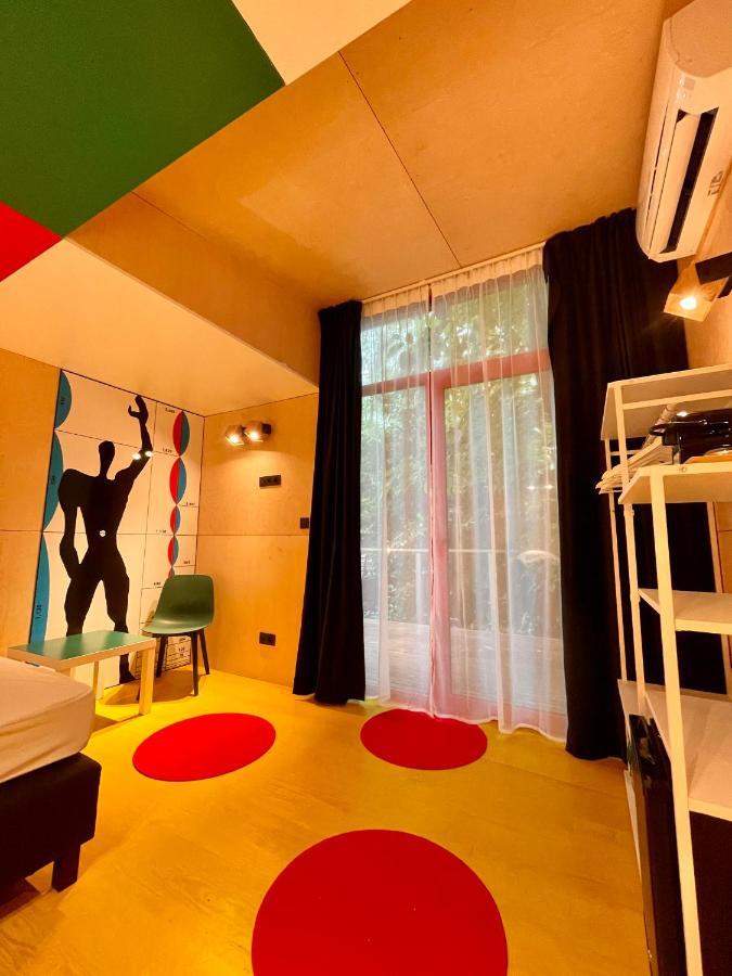 Utopia Village - Art & Nature Lodges Mons Esterno foto