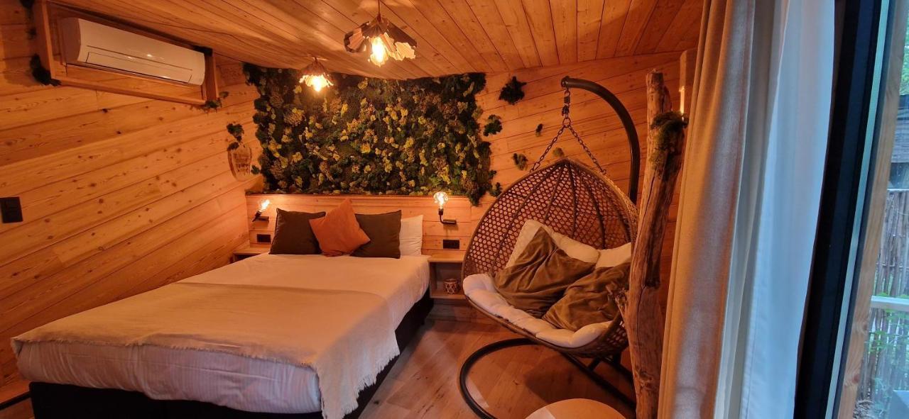Utopia Village - Art & Nature Lodges Mons Esterno foto