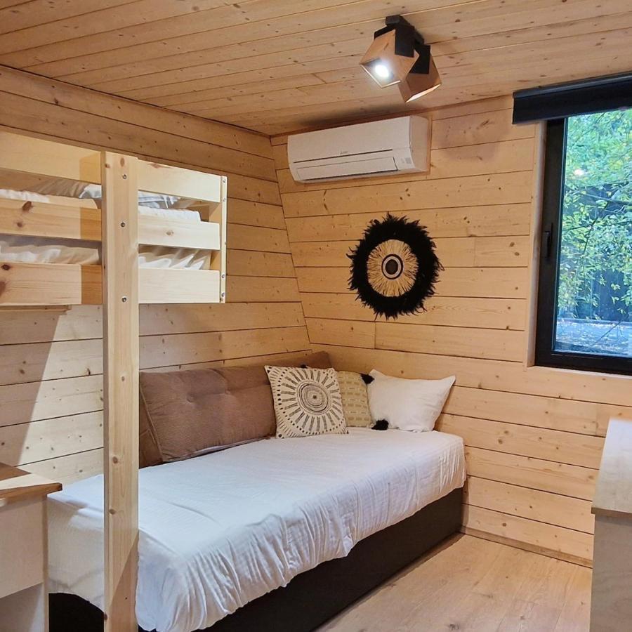 Utopia Village - Art & Nature Lodges Mons Esterno foto