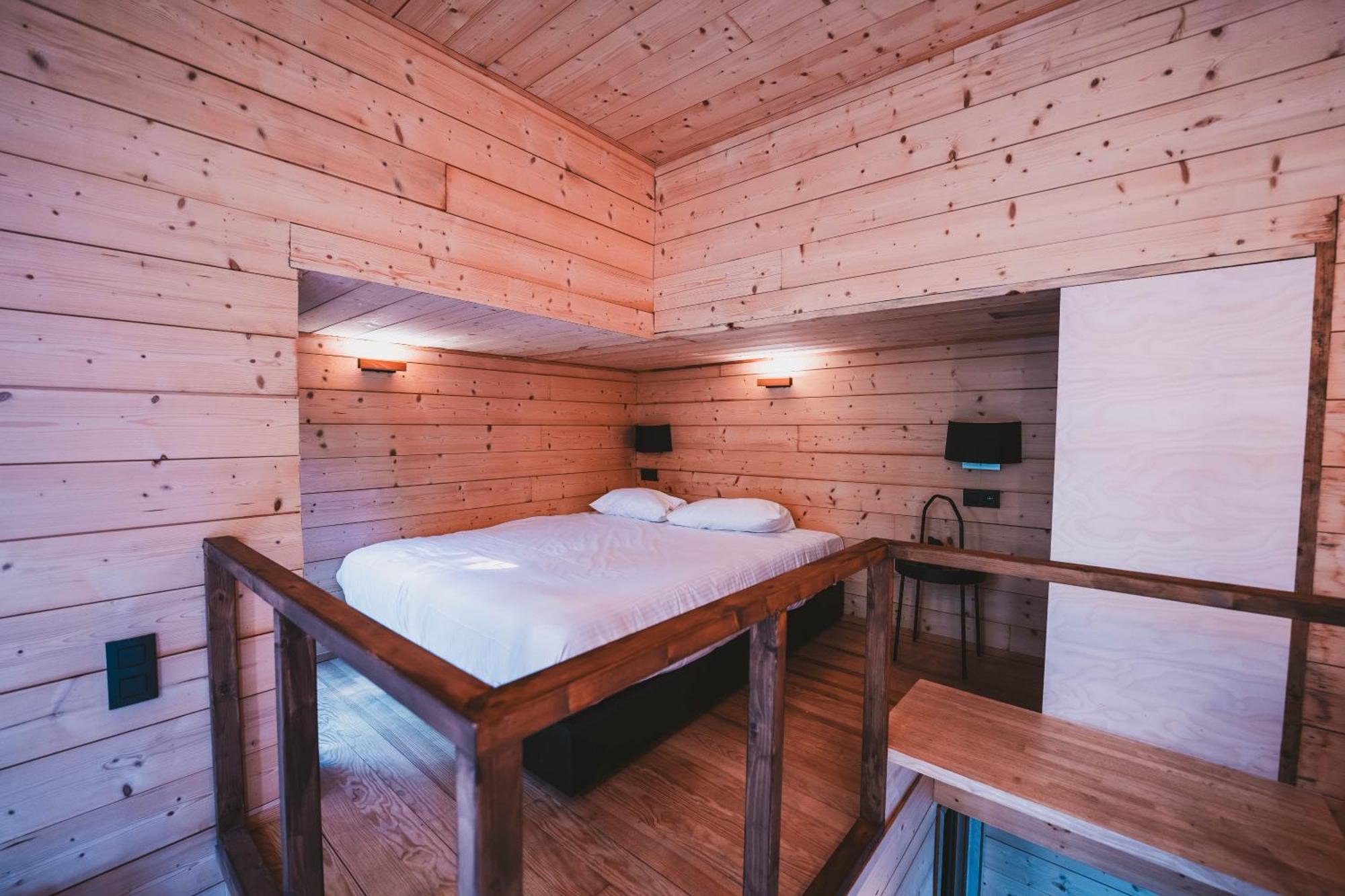 Utopia Village - Art & Nature Lodges Mons Esterno foto